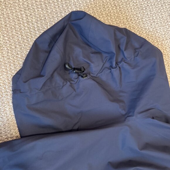 Arcteryx Men's size M Beta Jacket - Picture 8 of 10